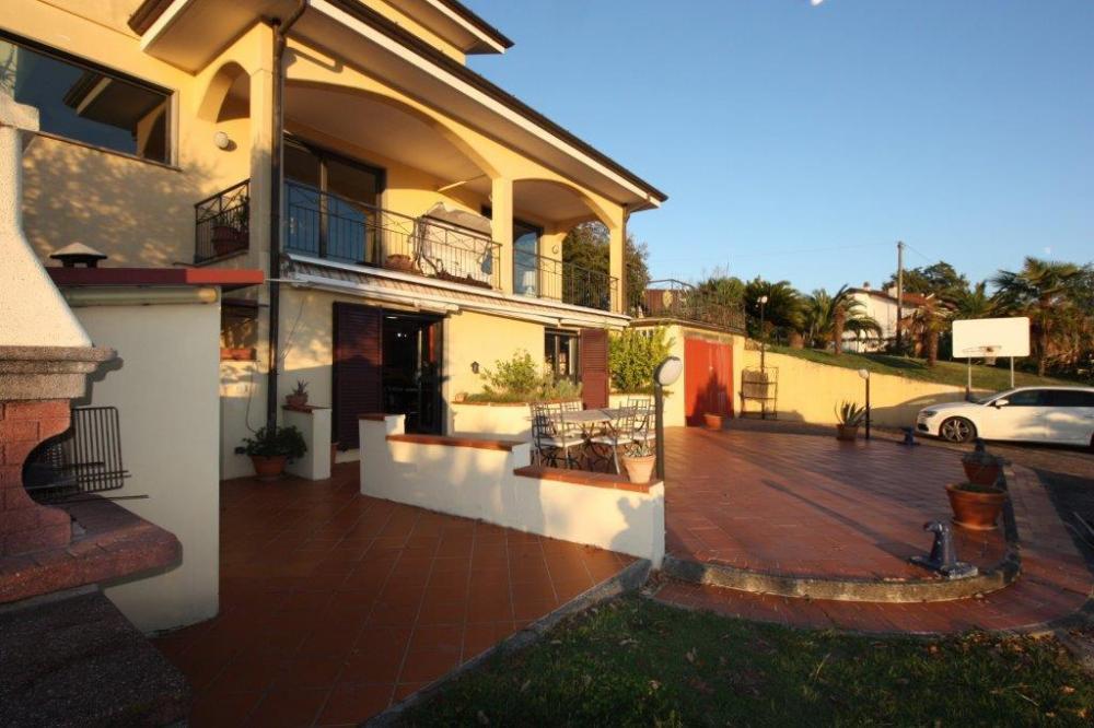 casa indipendente in vendita a Bolano