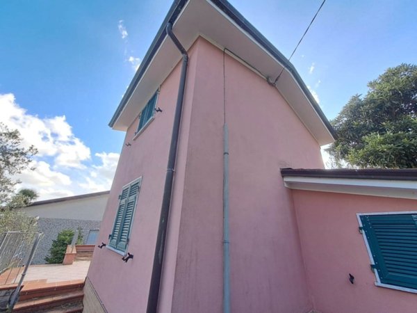 appartamento in vendita a Bolano in zona Montebello