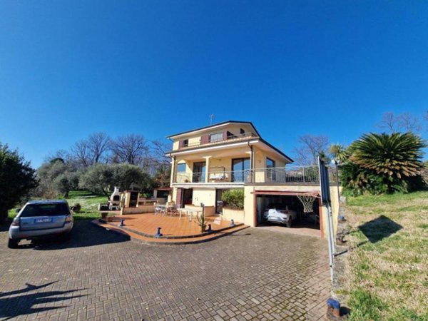 casa indipendente in vendita a Bolano