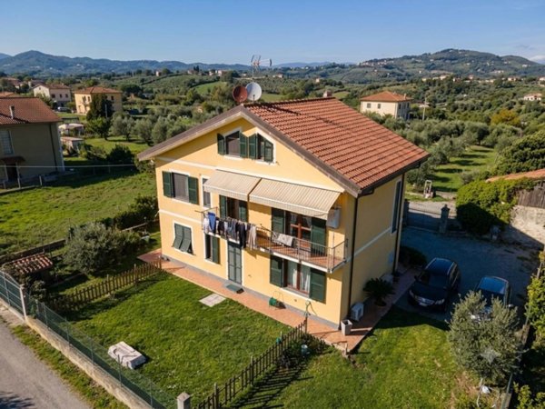 casa indipendente in vendita a Bolano