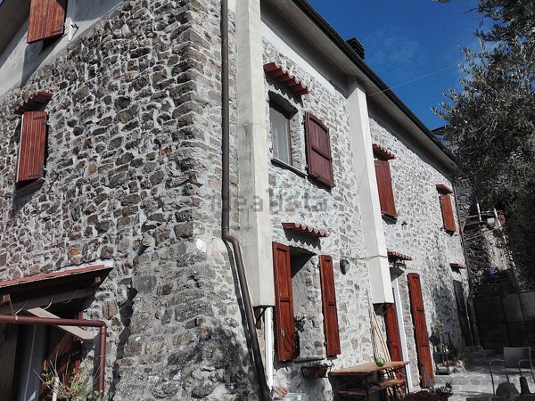 casa indipendente in vendita a Bolano