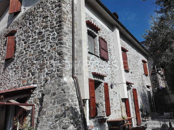 casa indipendente in vendita a Bolano