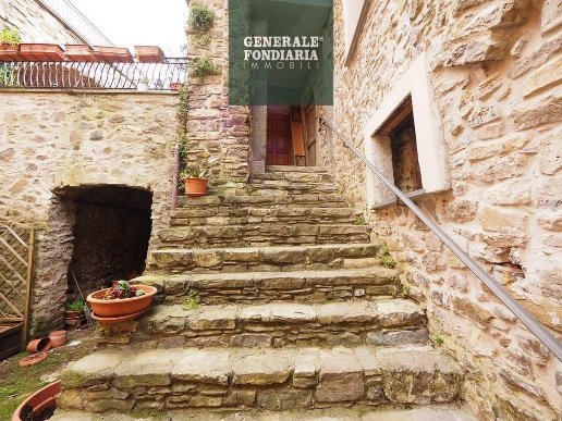 appartamento in vendita a Bolano in zona Montebello