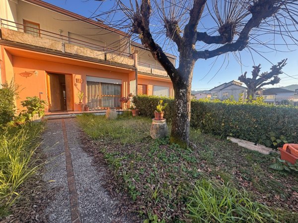 casa indipendente in vendita a Bolano