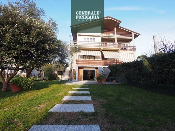 casa indipendente in vendita a Bolano