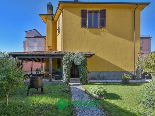 casa indipendente in vendita a Bolano