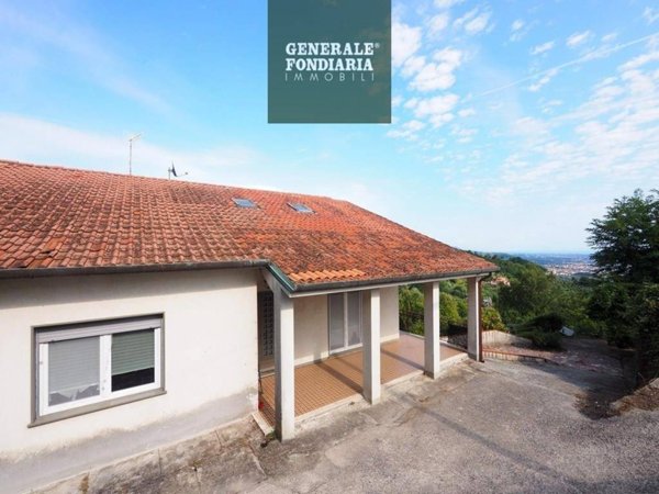 casa indipendente in vendita a Bolano