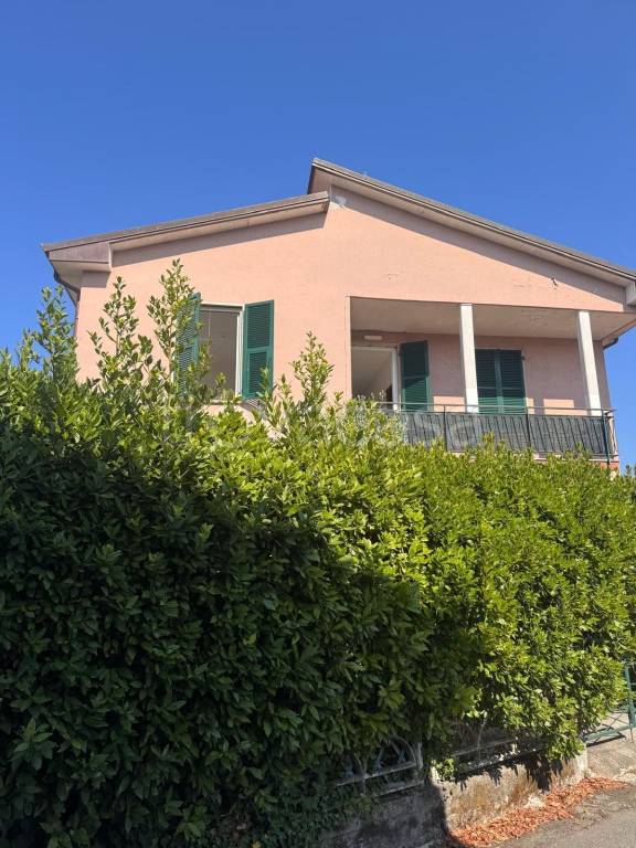 casa indipendente in vendita a Bolano