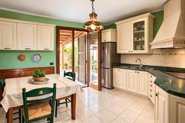 casa indipendente in vendita a Bolano