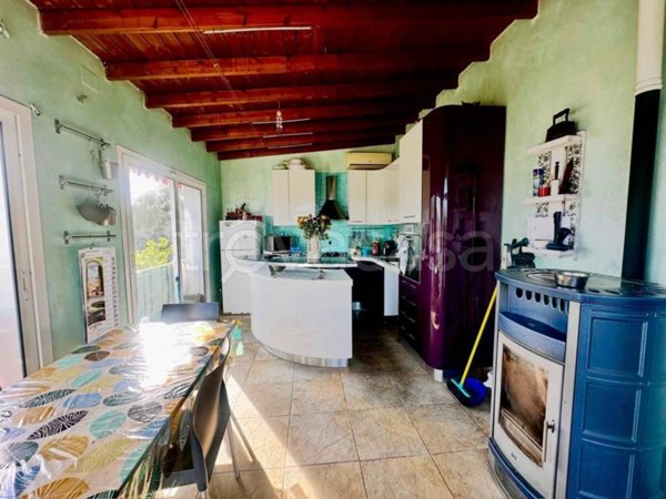 casa indipendente in vendita a Bolano