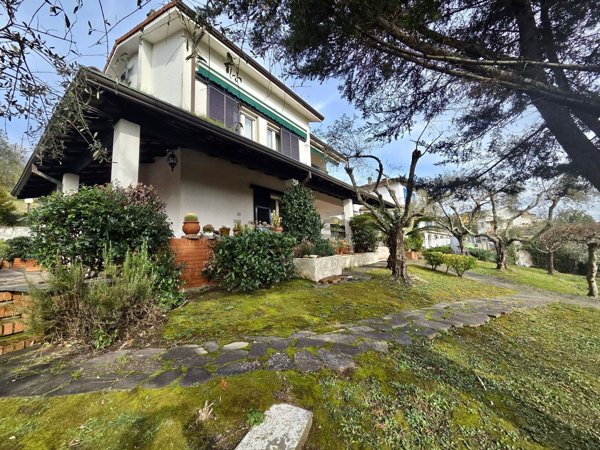 casa indipendente in vendita a Bolano