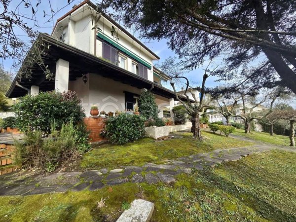 casa indipendente in vendita a Bolano