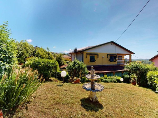 casa indipendente in vendita a Bolano