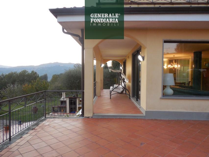 casa indipendente in vendita a Bolano in zona Montebello