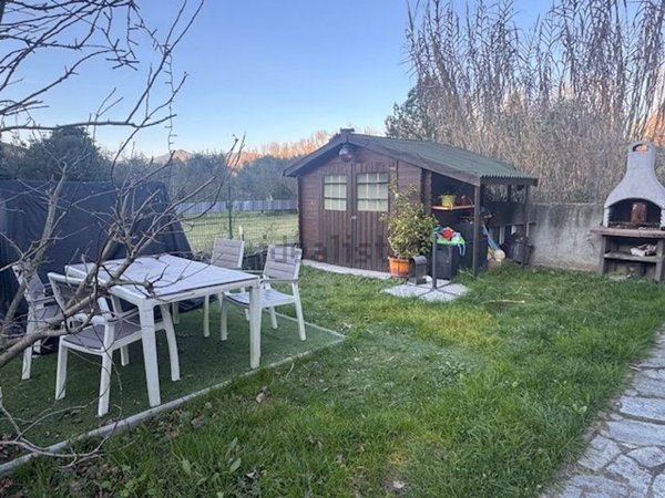 casa indipendente in vendita a Bolano