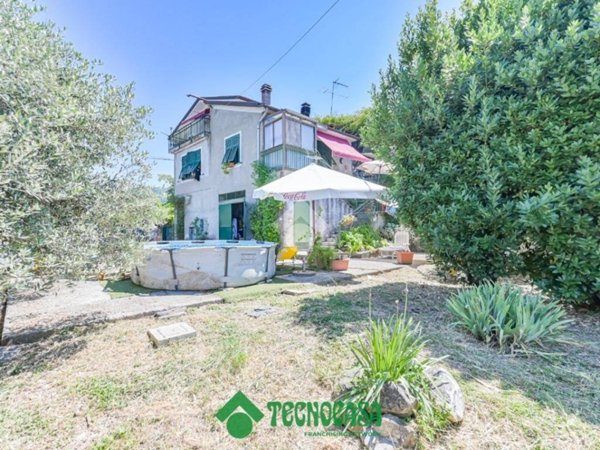 casa indipendente in vendita a Bolano
