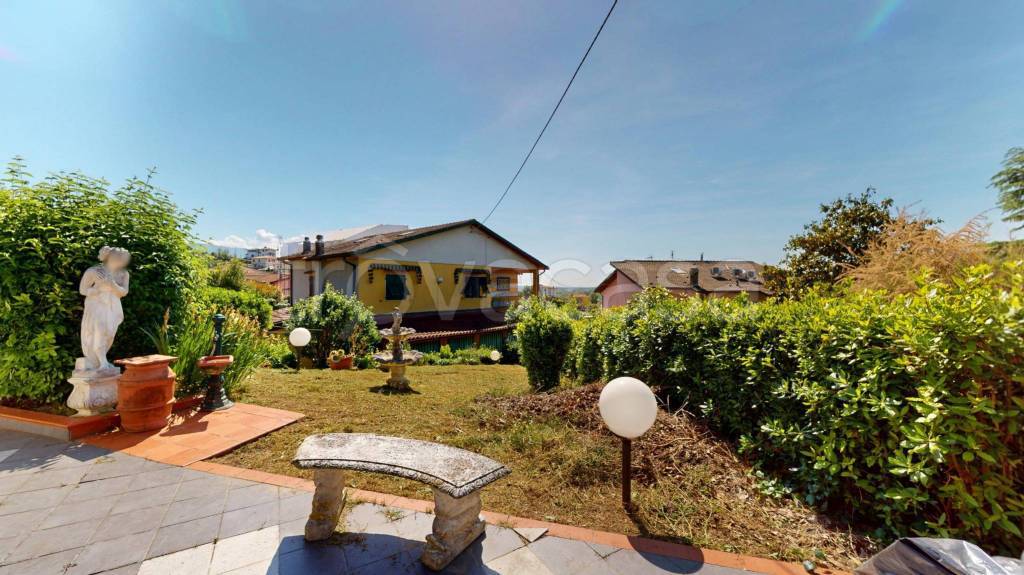 casa indipendente in vendita a Bolano
