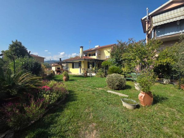 casa indipendente in vendita a Bolano