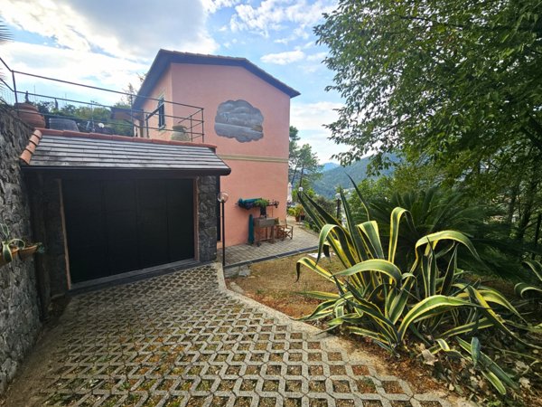 casa indipendente in vendita a Bonassola