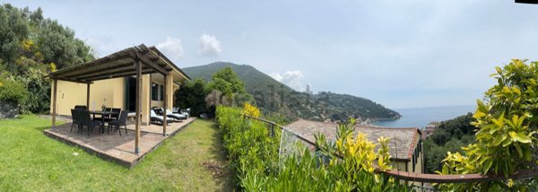 casa indipendente in vendita a Bonassola