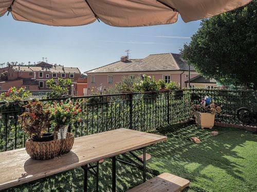 casa indipendente in vendita a Bonassola in zona Montaretto