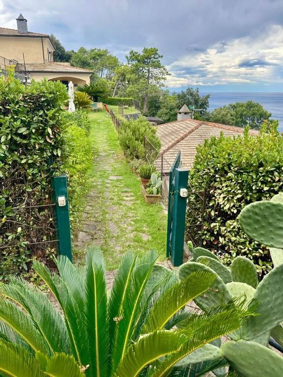 appartamento in vendita a Bonassola in zona Serra