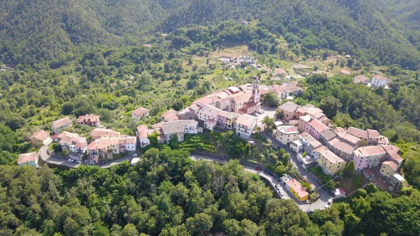 appartamento in vendita a Borghetto di Vara in zona Cassana