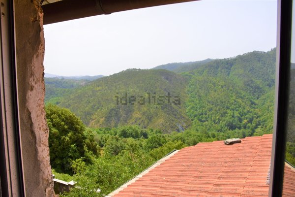 casa semindipendente in vendita a Borghetto di Vara
