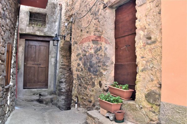 casa indipendente in vendita a Borghetto di Vara