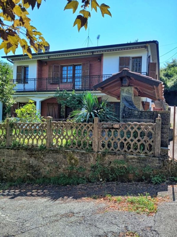casa indipendente in vendita a Borghetto di Vara in zona Ripalta