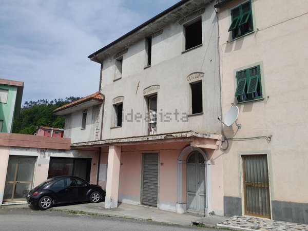 casa indipendente in vendita a Borghetto di Vara