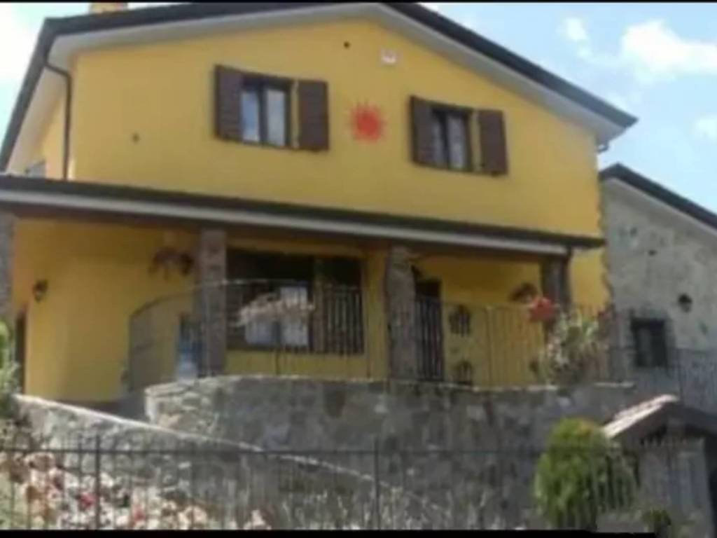 casa indipendente in vendita a Borghetto di Vara