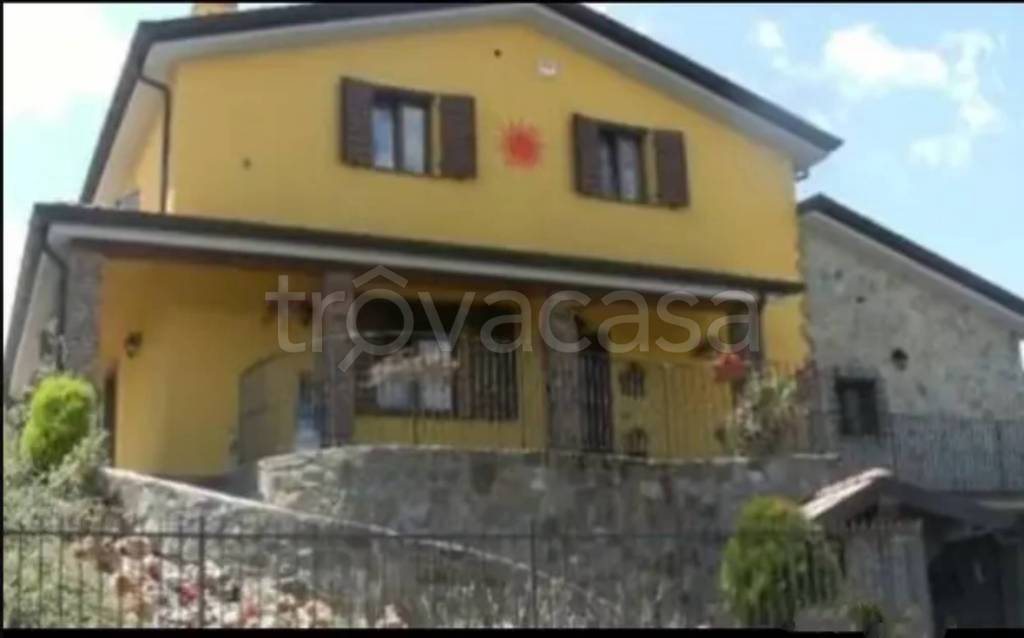casa indipendente in vendita a Borghetto di Vara