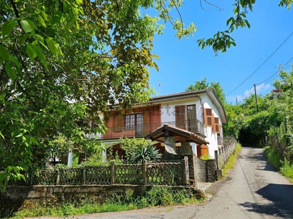 casa indipendente in vendita a Borghetto di Vara in zona Ripalta