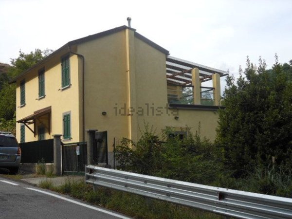 casa indipendente in vendita a Borghetto di Vara