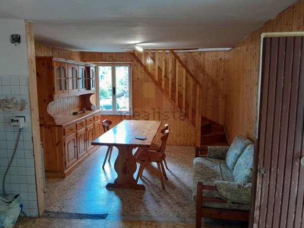 casa indipendente in vendita a Borghetto di Vara in zona Cassana