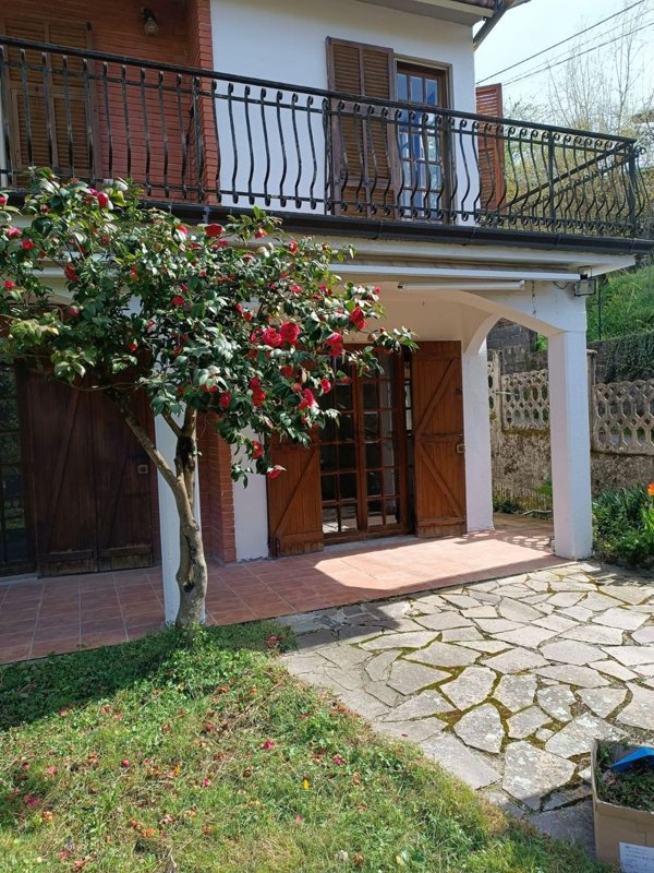 casa indipendente in vendita a Borghetto di Vara in zona Ripalta