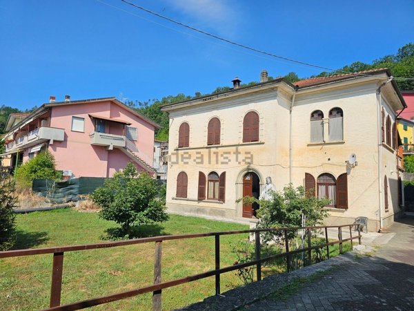 casa indipendente in vendita a Borghetto di Vara