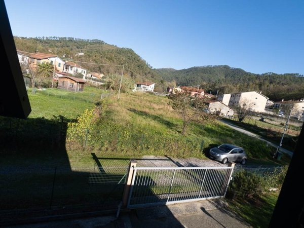 negozio in vendita a Brugnato