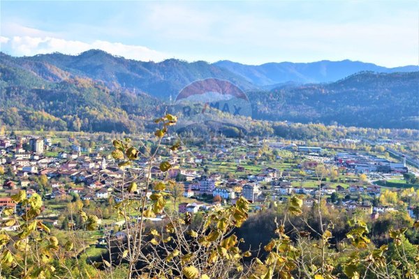 casa indipendente in vendita a Brugnato in zona Bozzolo