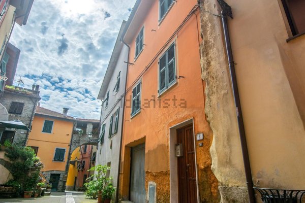 appartamento in vendita a Brugnato