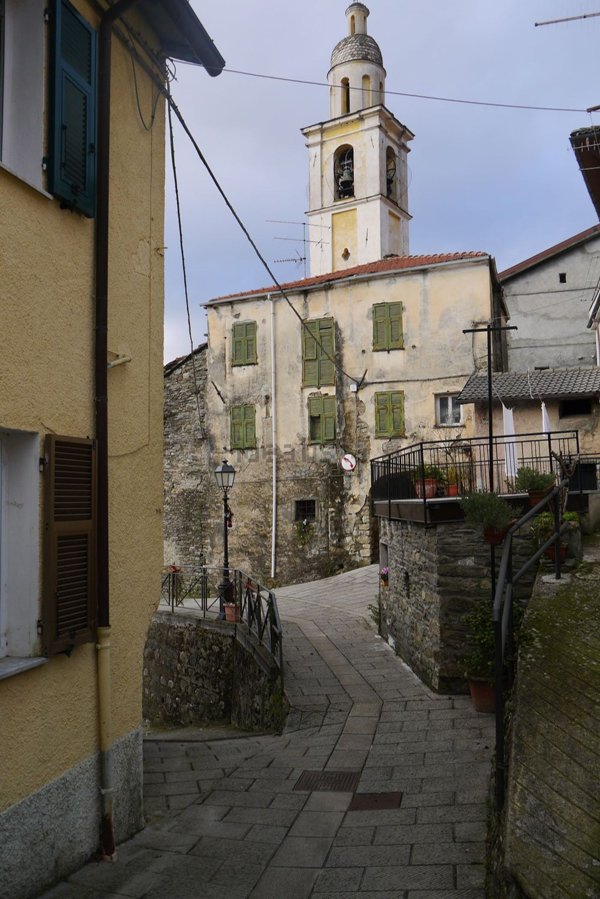 casa indipendente in vendita a Brugnato