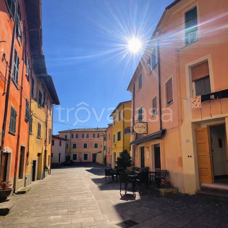 appartamento in vendita a Brugnato