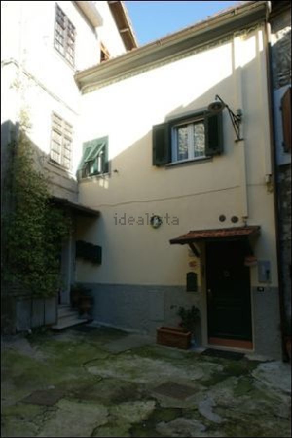 casa indipendente in vendita a Brugnato