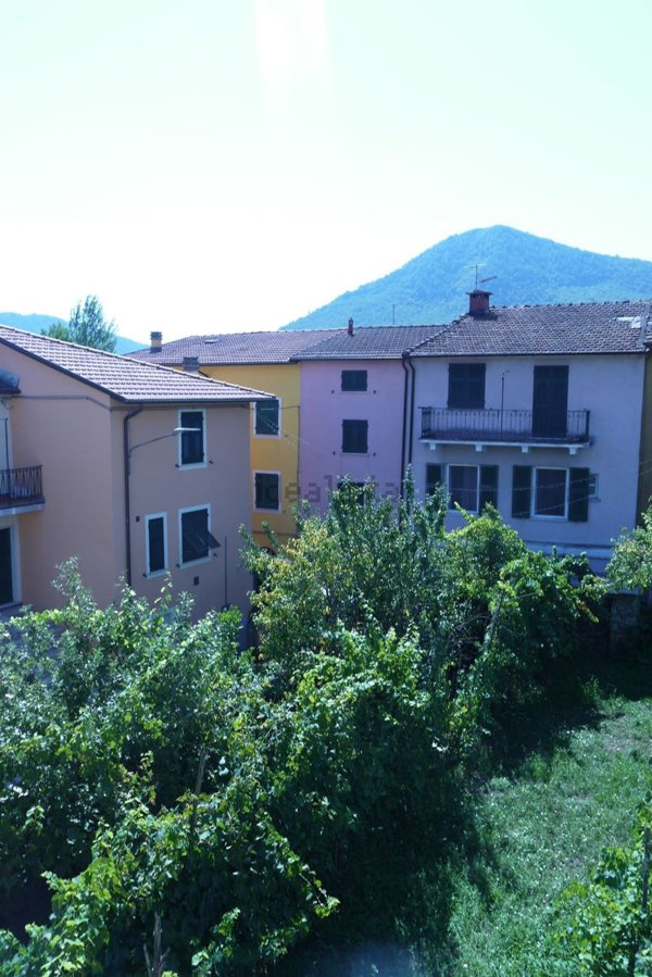 pentavano in vendita a Brugnato