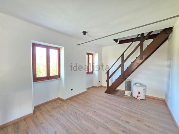 casa semindipendente in vendita a Brugnato