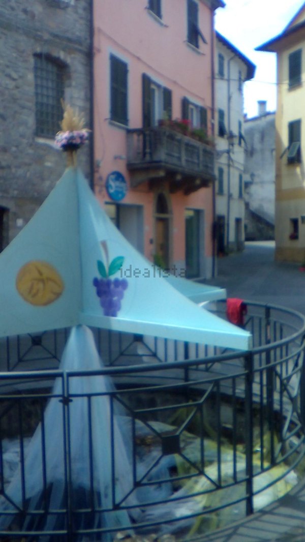 casa indipendente in vendita a Brugnato