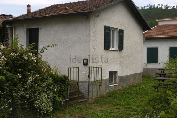 casa semindipendente in vendita a Brugnato