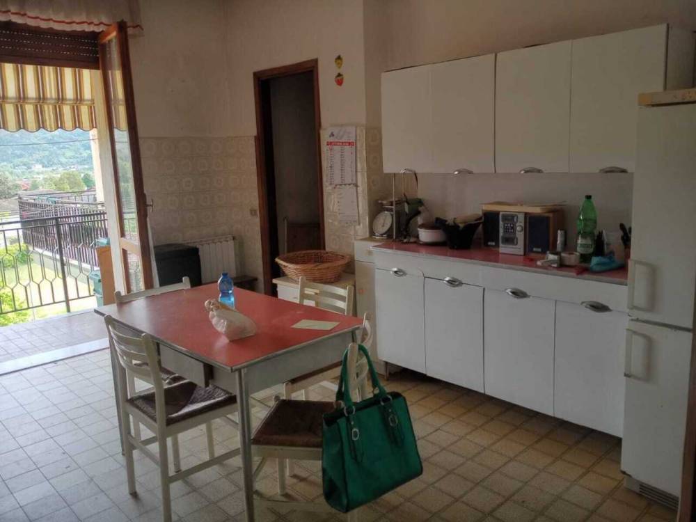 appartamento in vendita a Brugnato