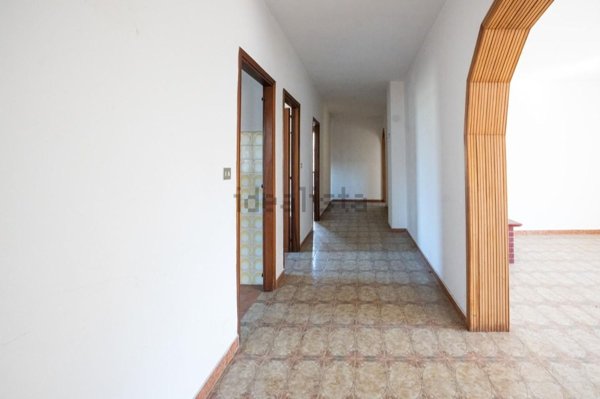 appartamento in vendita a Calice al Cornoviglio in zona Madrignano